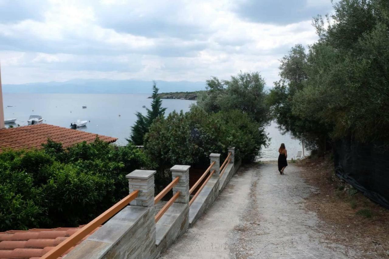 Villa Sofia Marathos  Exteriör bild