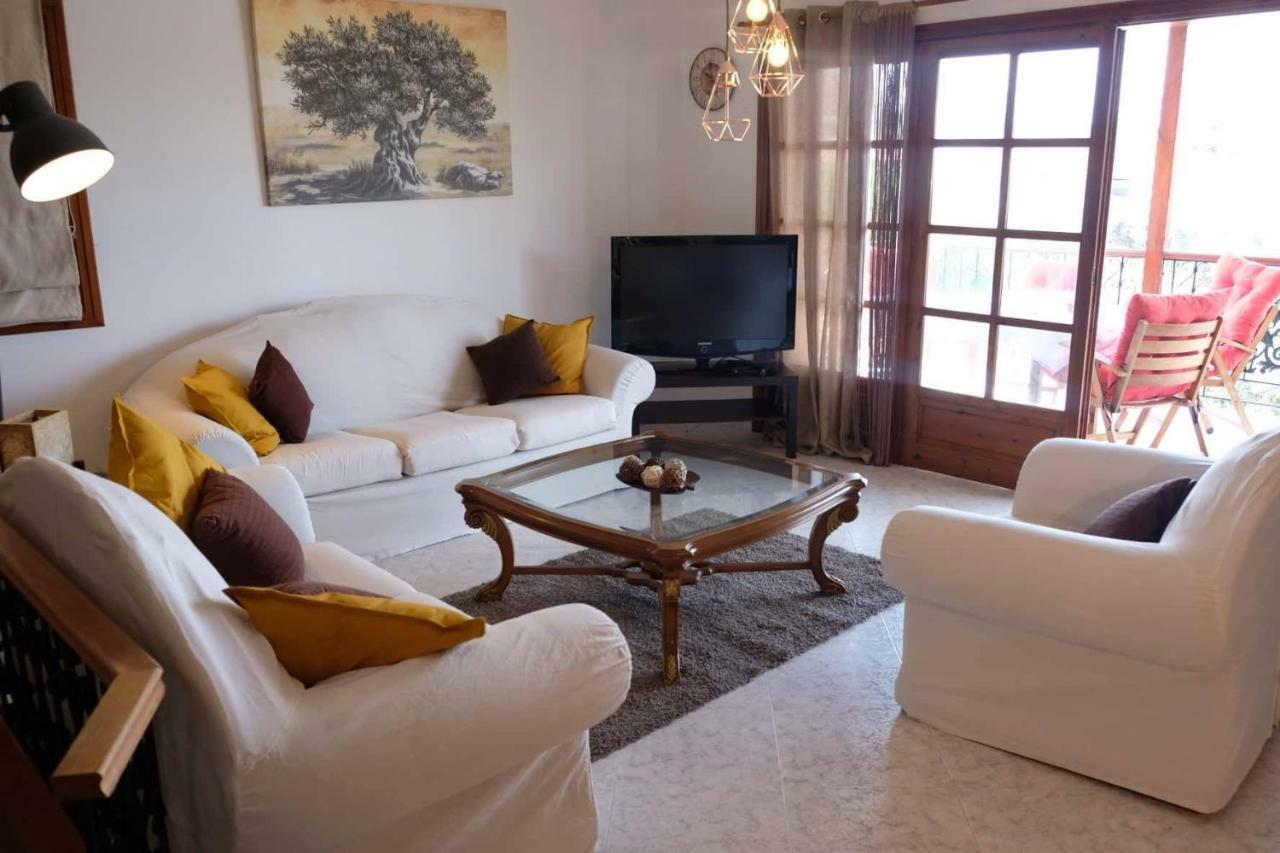 Villa Sofia Marathos  Exteriör bild