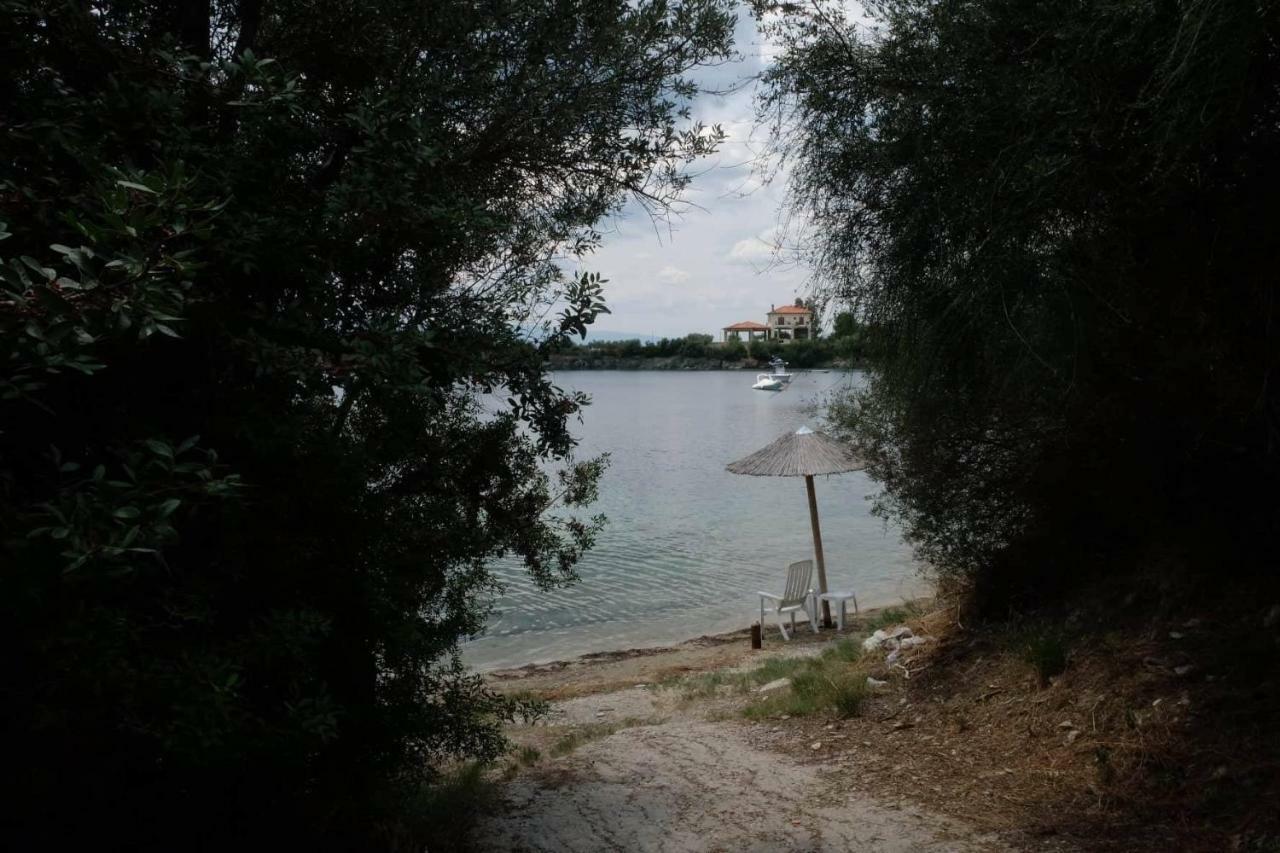 Villa Sofia Marathos  Exteriör bild