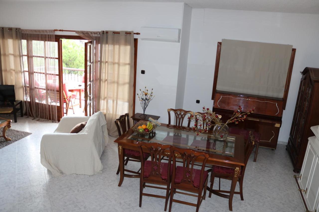 Villa Sofia Marathos  Exteriör bild